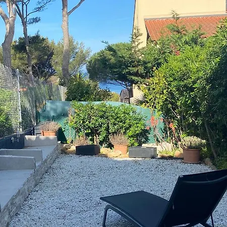 Entier T2 Climatise, Parking Gratuit, Jardin, A 2min A Pied 滨海萨纳里