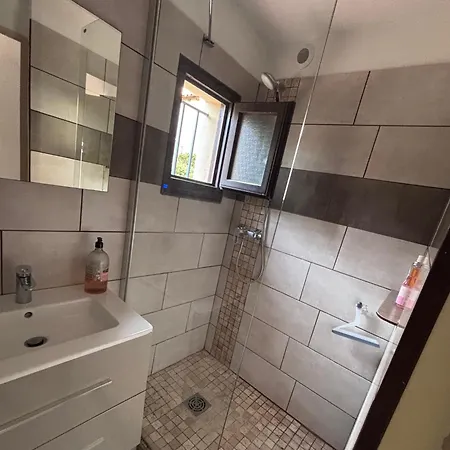 公寓 Entier T2 Climatise, Parking Gratuit, Jardin, A 2min A Pied *
